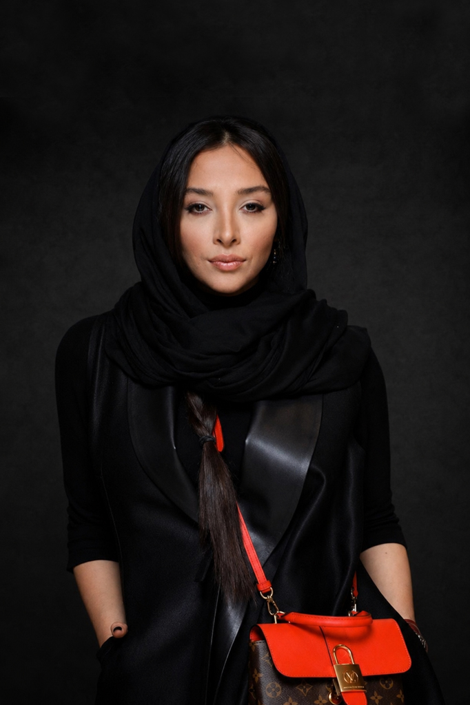 آناهیتا درگاهی